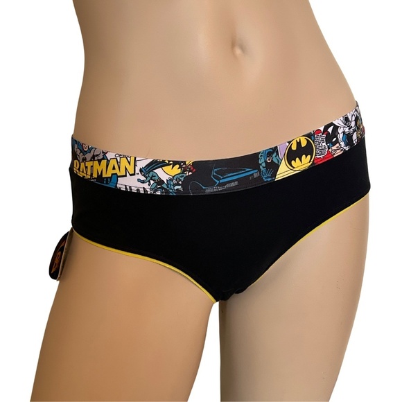 BATGIRL Panty Underwear Brief Graphic DC Comic Action Hero Cotton Blend Tagless - Picture 2 of 9